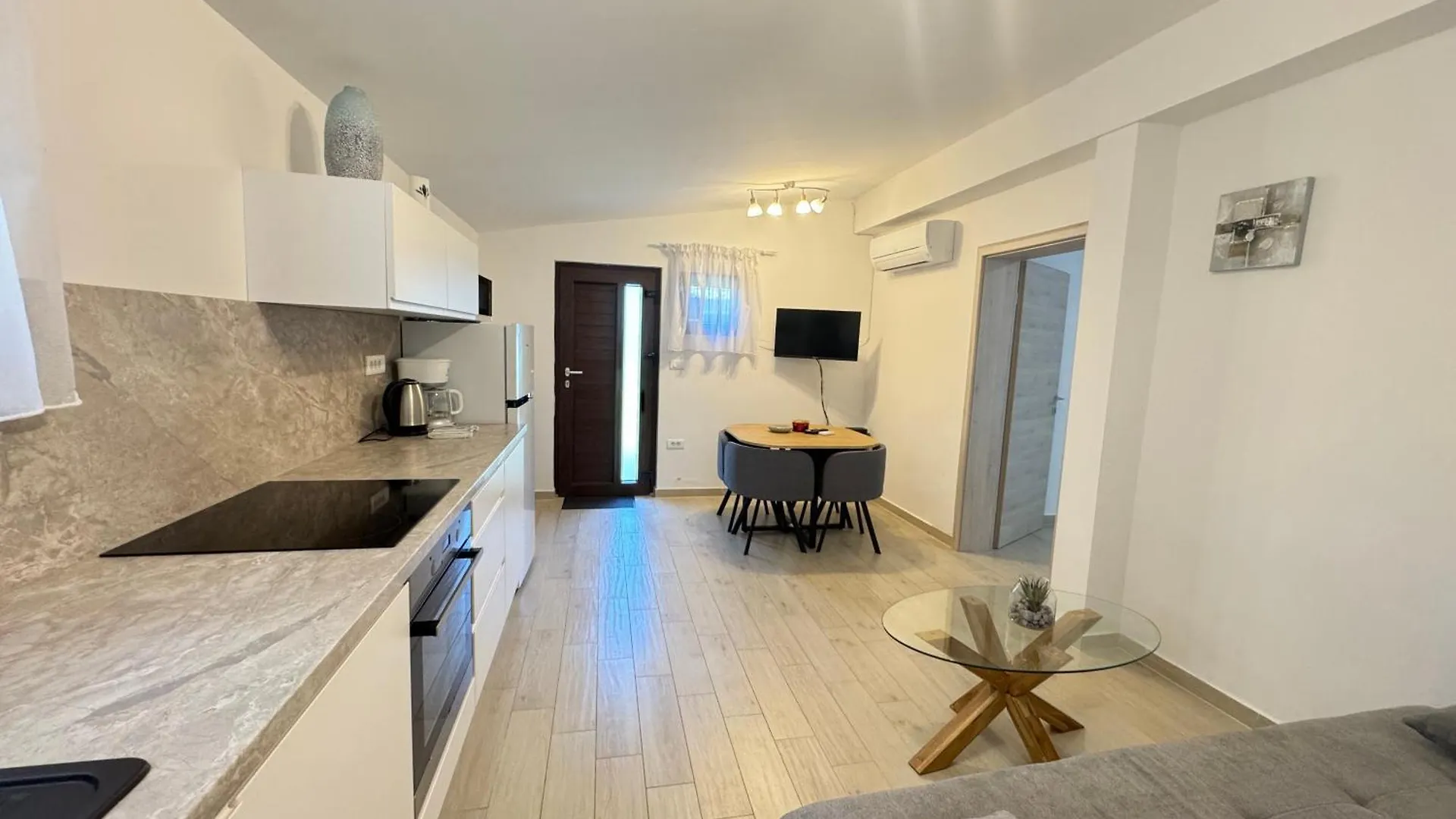 Flowers Apartments Medulin, Fucane 2 0*, Medulin Croatia